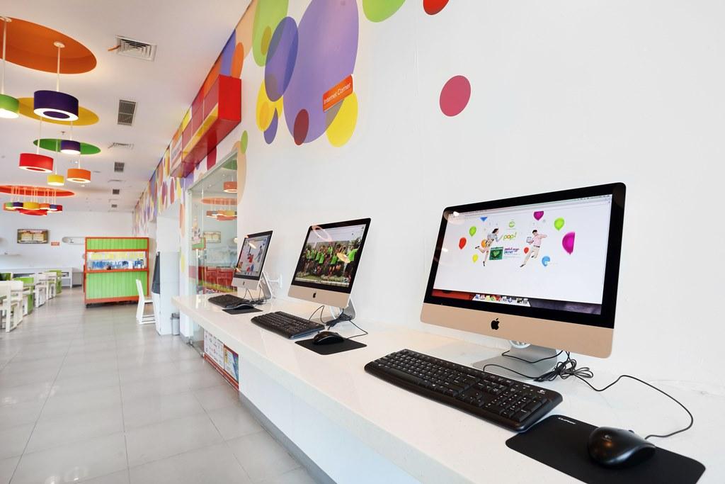 Pop! Hotel Gubeng Surabaya Kültér fotó