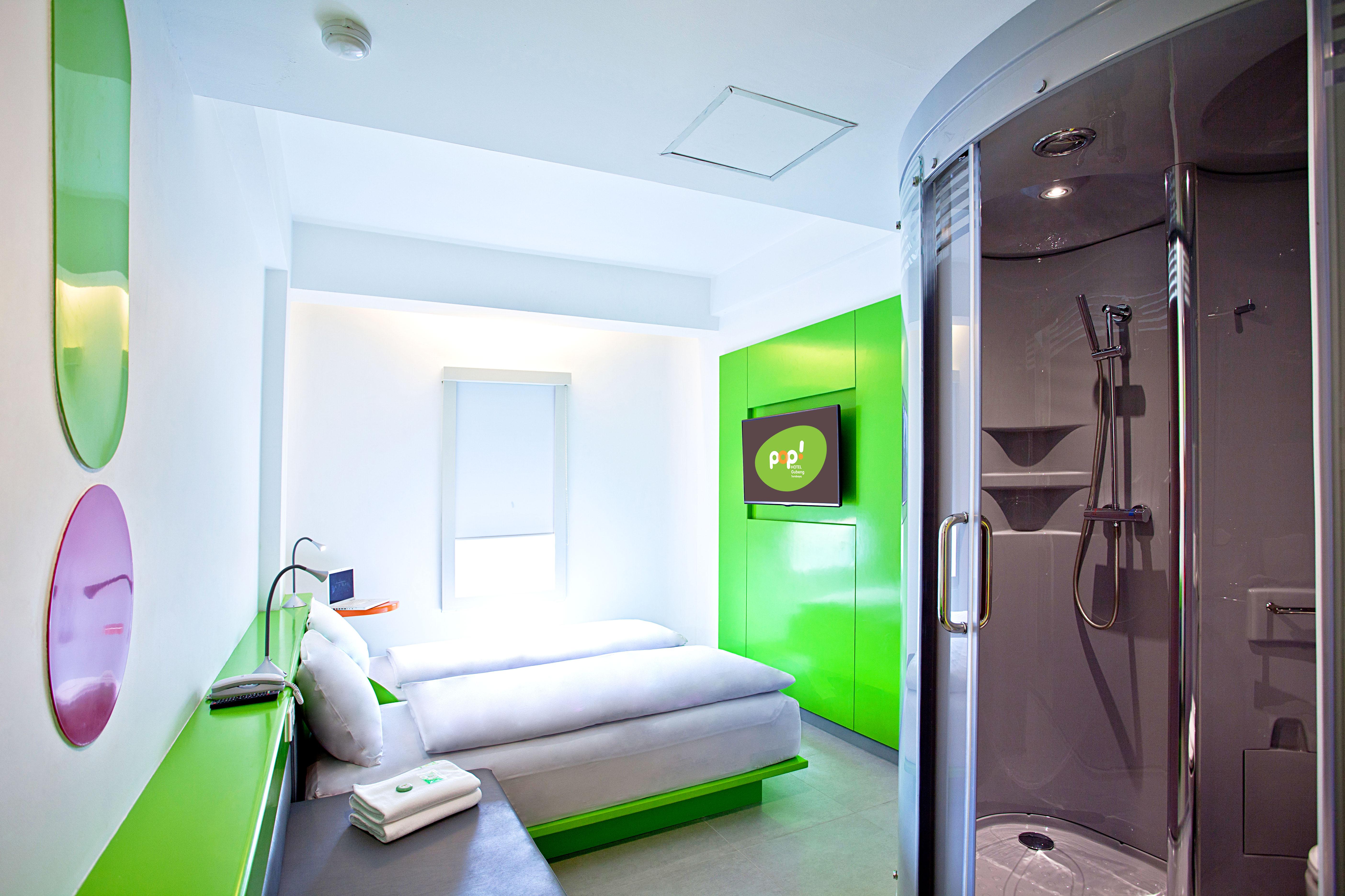Pop! Hotel Gubeng Surabaya Kültér fotó