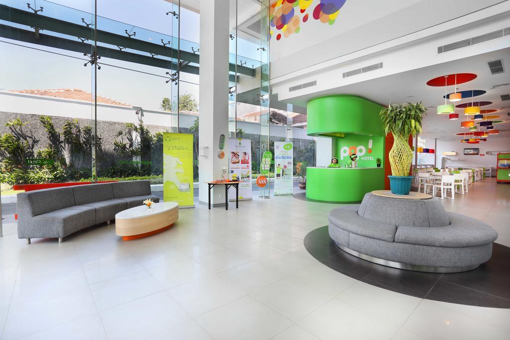 Pop! Hotel Gubeng Surabaya Kültér fotó