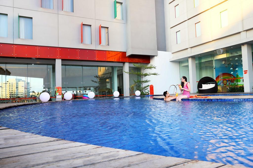 Pop! Hotel Gubeng Surabaya Kültér fotó