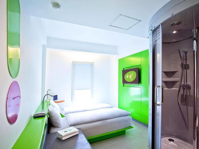 Pop! Hotel Gubeng Surabaya Kültér fotó